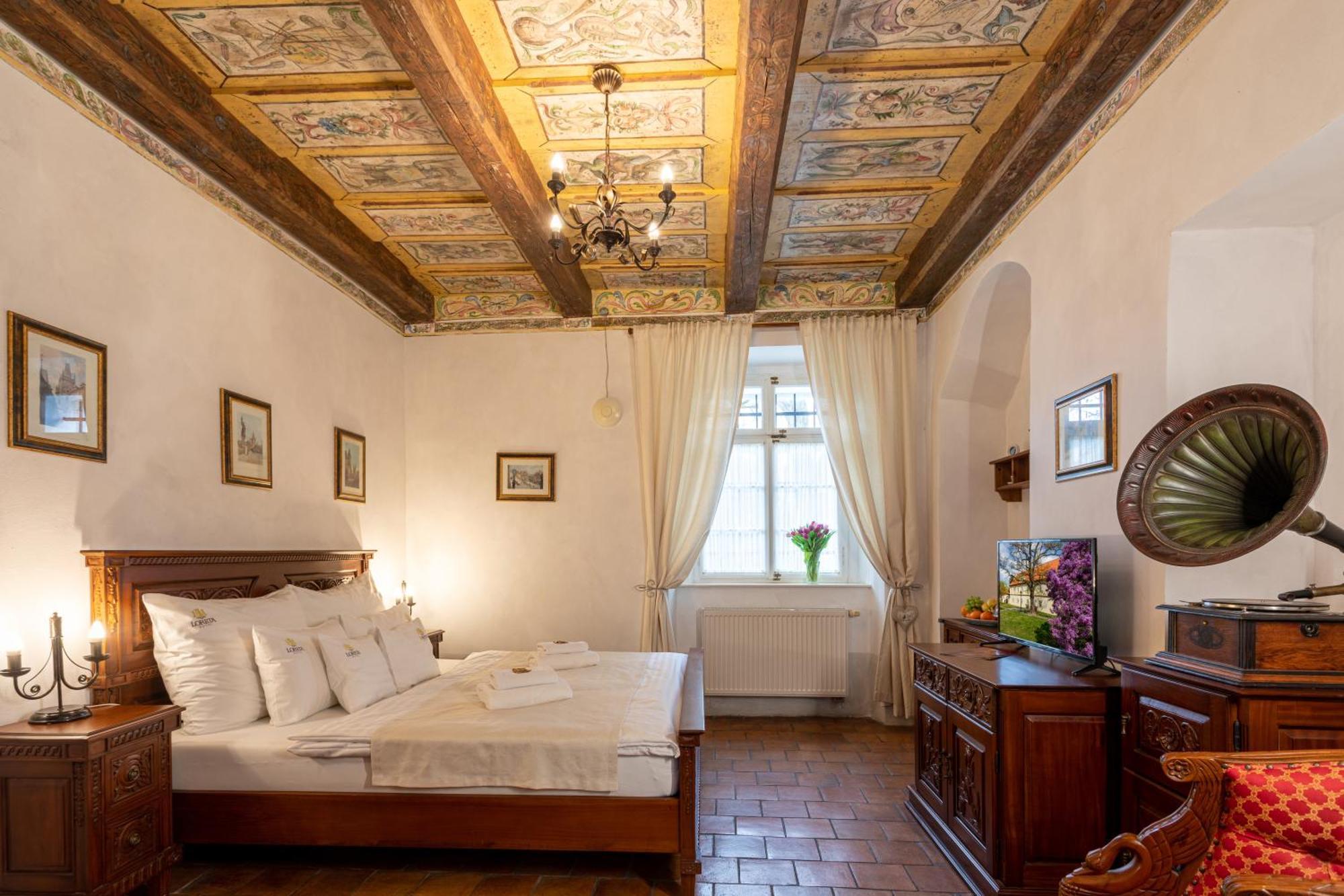 Loreta Hotel 3*